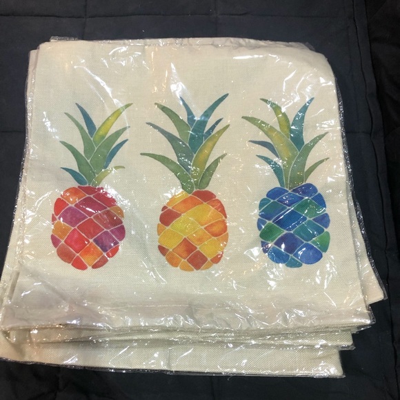 CUSHION COVERS—— PINEAPPLE—-8 of them——these are NEW - Picture 4 of 4